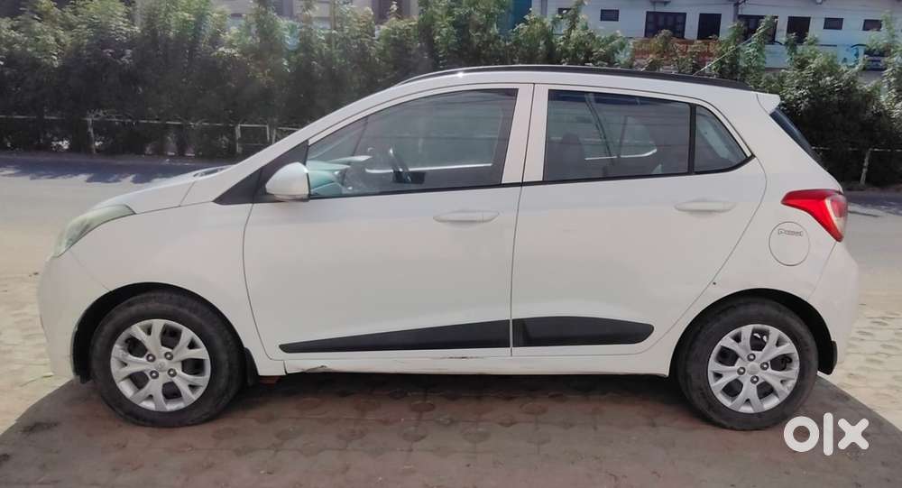 Hyundai Grand I10 2016-2017 Sportz Celebration Edition, 2016, Petrol