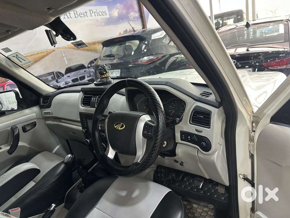 Mahindra Scorpio S10, 2017, Diesel