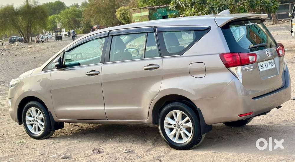 Toyota Innova Crysta 2.4 Gx Mt, 2017, Diesel