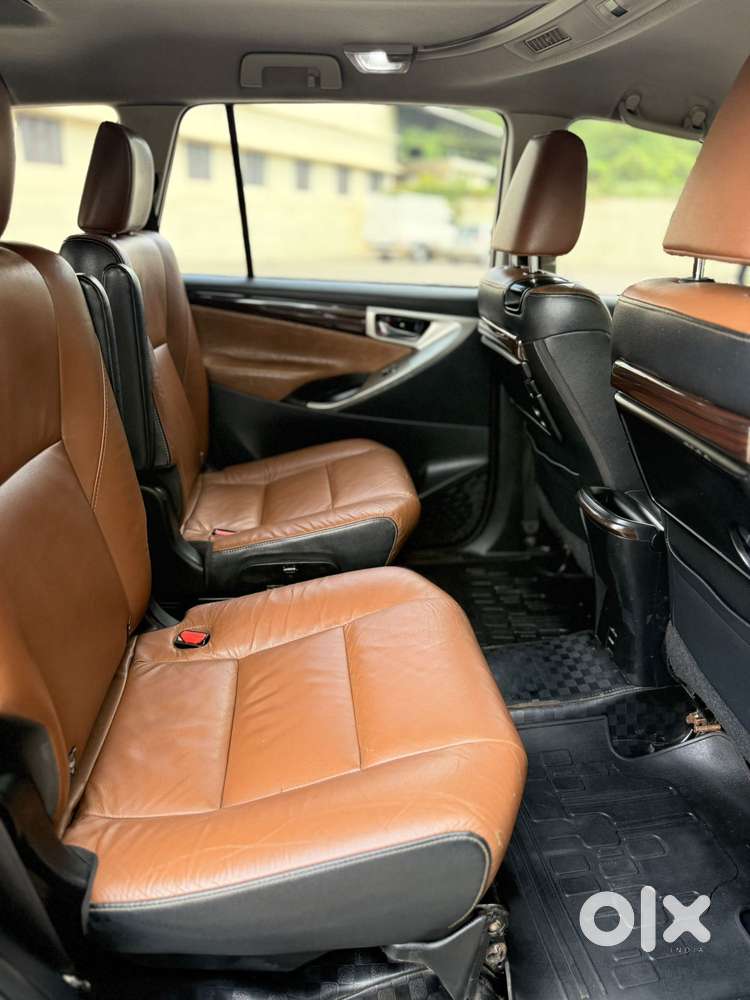 Toyota Innova Crysta 2.8 Zx At, 2017, Diesel