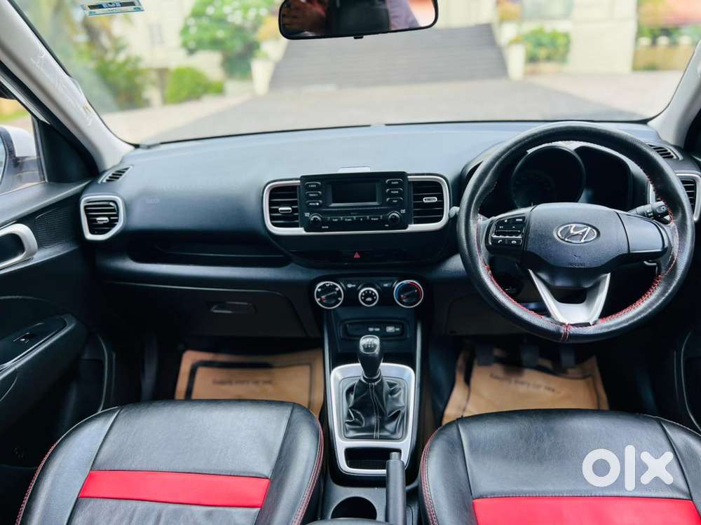 Hyundai Venue S 1.2 Petrol, 2022, Petrol