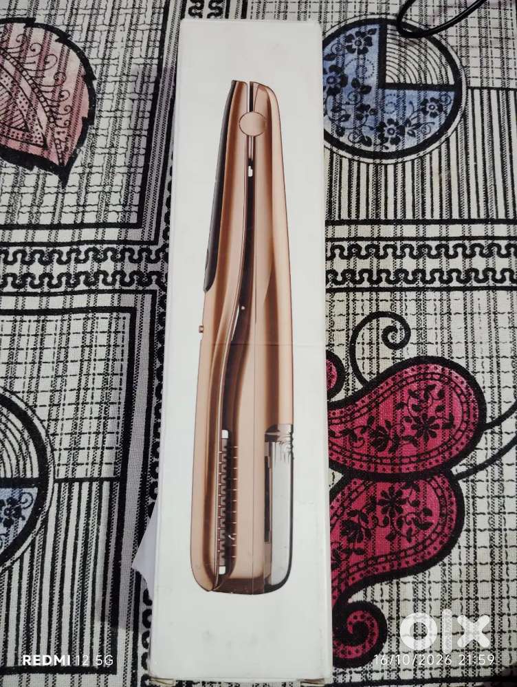 Alan Truman  hair Split ends trimmer