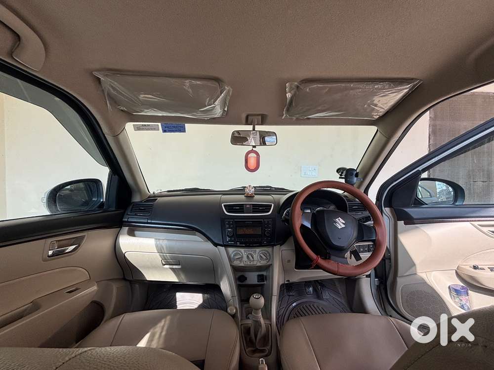 Maruti Suzuki Swift Dzire 2016 Petrol, Silky Silver Excellnt Condition