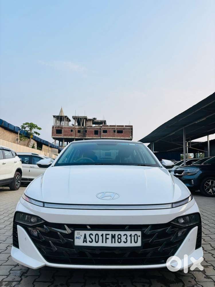 Hyundai Verna 1.5 Sx (o) Vtvt, 2023, Petrol