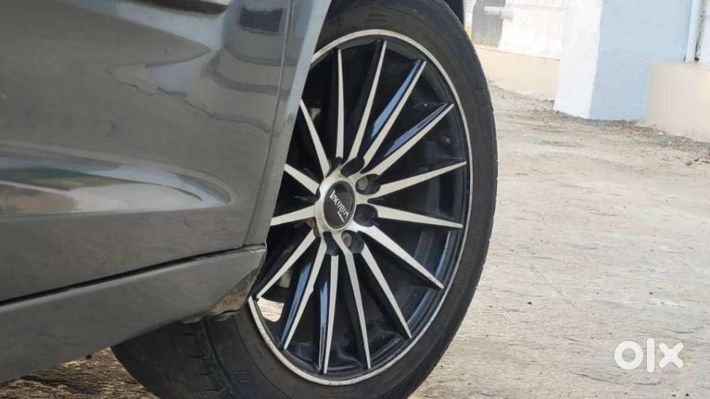 Tata Altroz 1.2 Xm Plus, 2022, Petrol