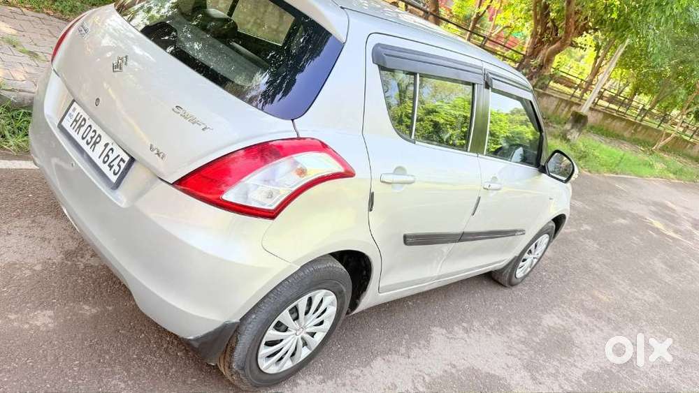 Maruti Suzuki Swift 1.2 Vxi (o), 2014, Petrol