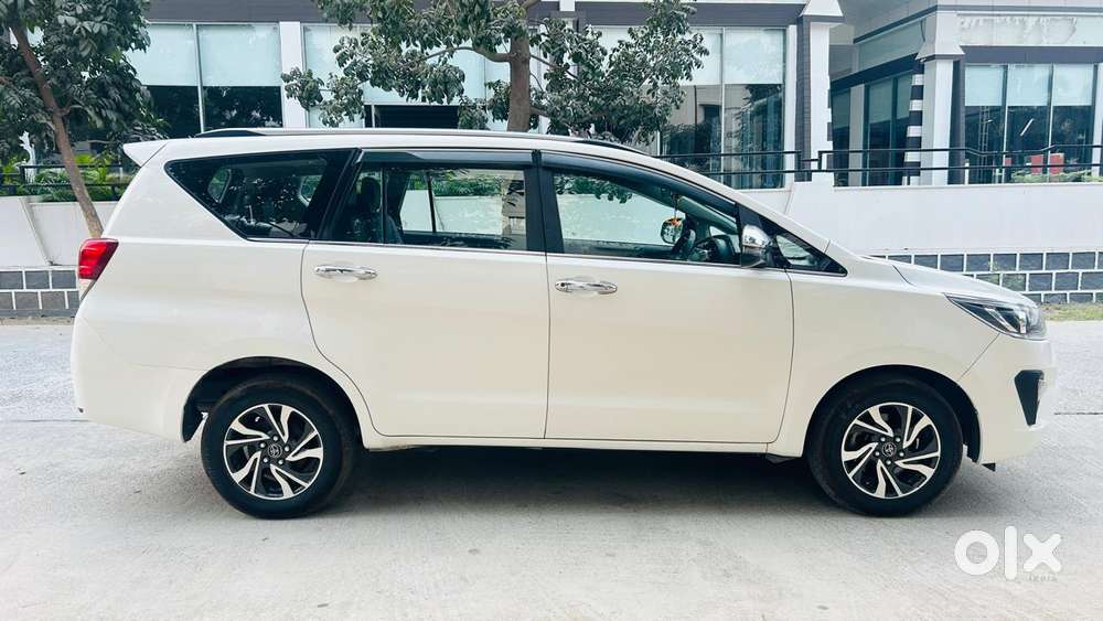 Toyota Innova Crysta 2.4 Z 7 Str, 2023, Diesel