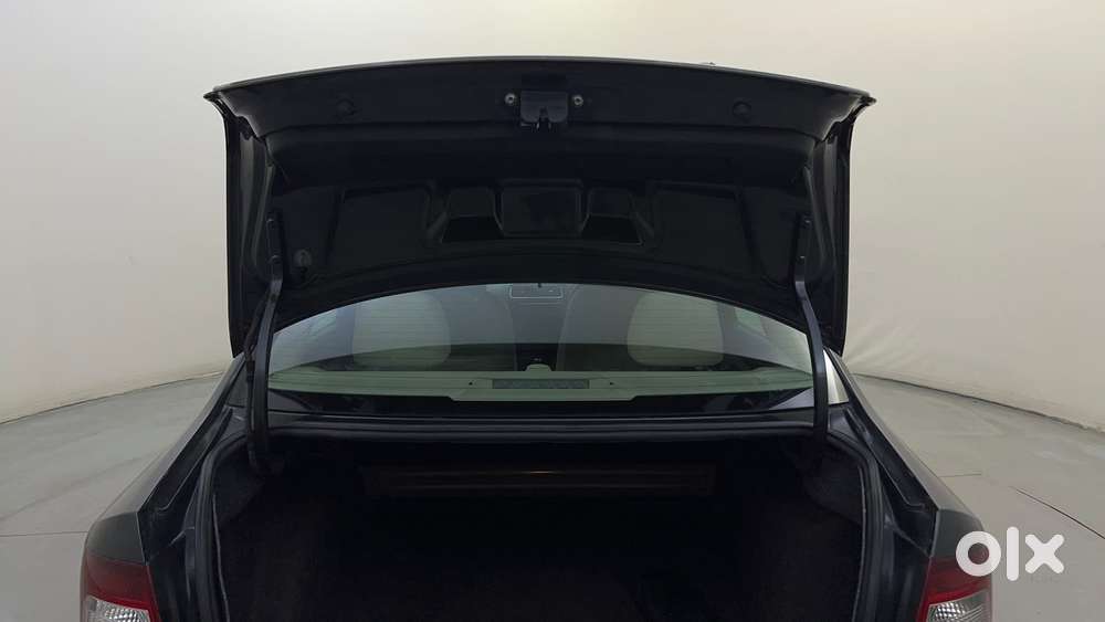 Skoda Rapid 1.0 Style At, 2021, Petrol