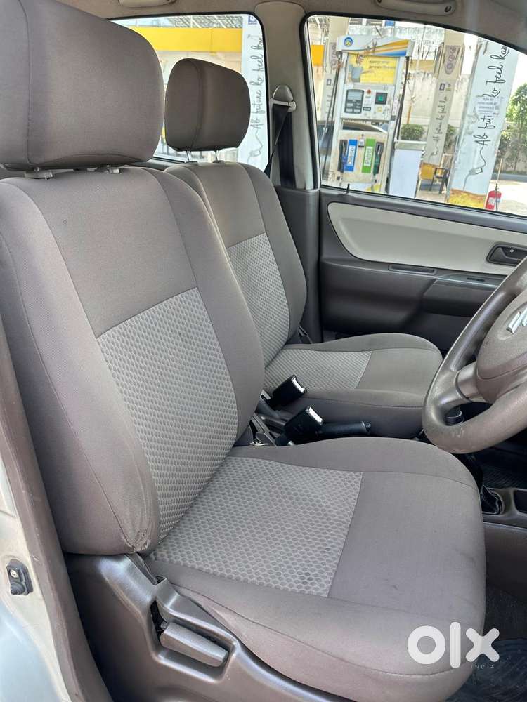 Maruti Suzuki Estilo Lxi Bs-iv, 2010, Petrol