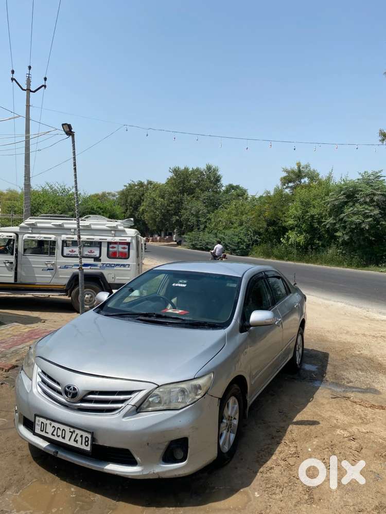Toyota Corolla Altis 2011