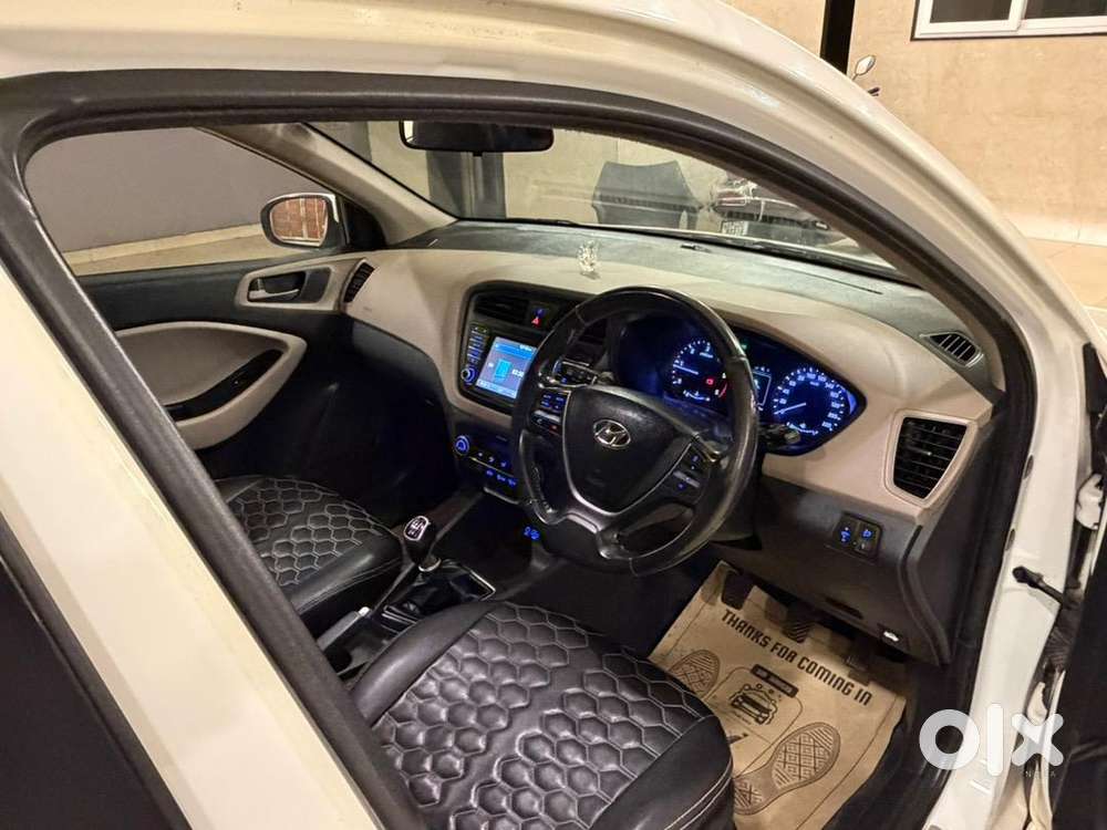 Hyundai Elite I20 2015 Diesel 85300 Km Driven