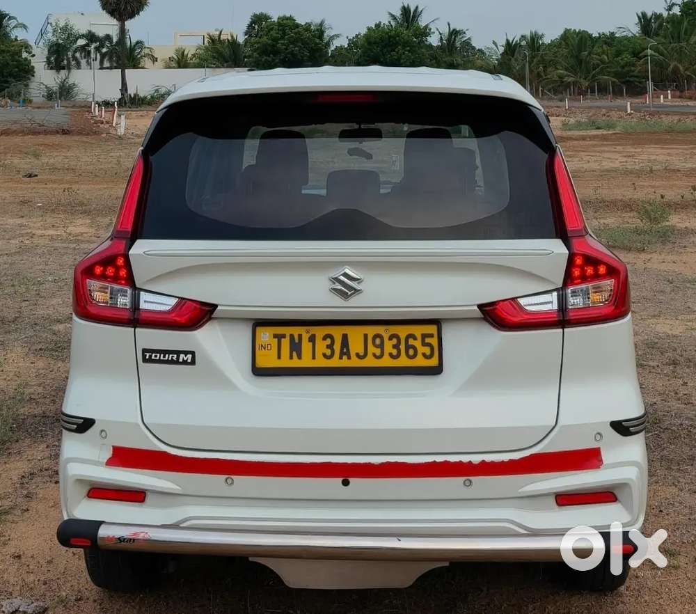 Maruti Suzuki Ertiga Vxi 2025