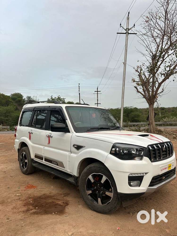 Mahindra Scorpio Classic 2000