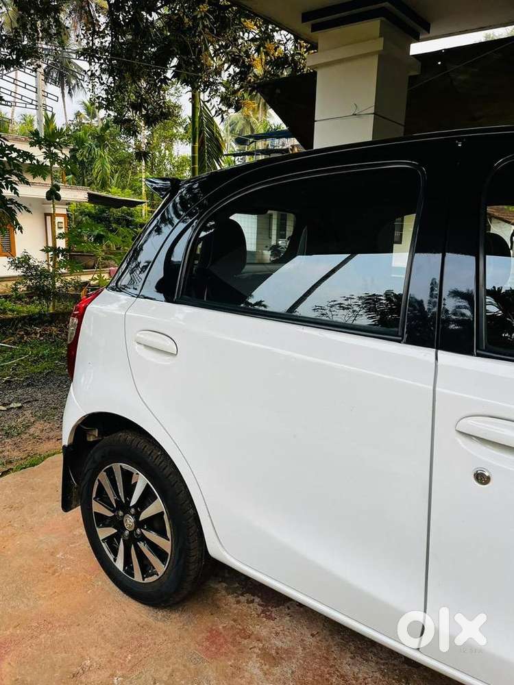 Toyota Etios Liva 2016 Petrol Well Maintained