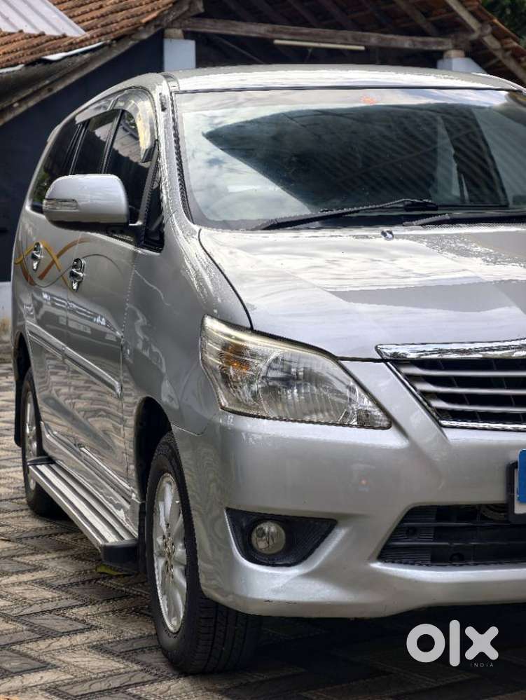 Toyota Innova 2.0 V, 2013, Diesel