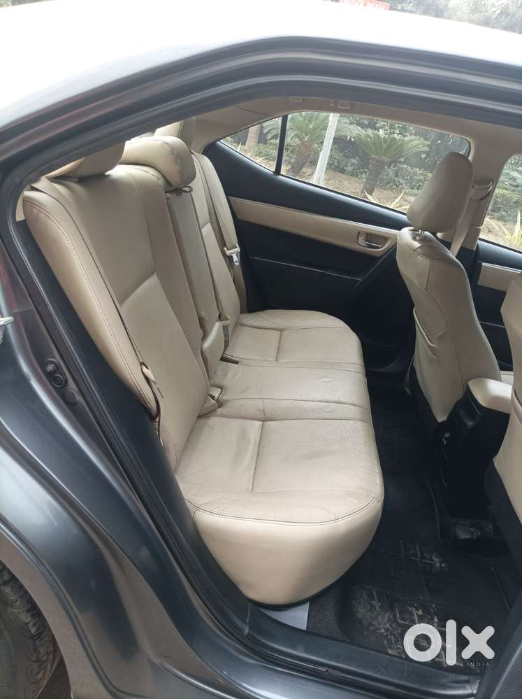 Toyota Corolla Altis 2013-2017 Vl At, 2015, Petrol