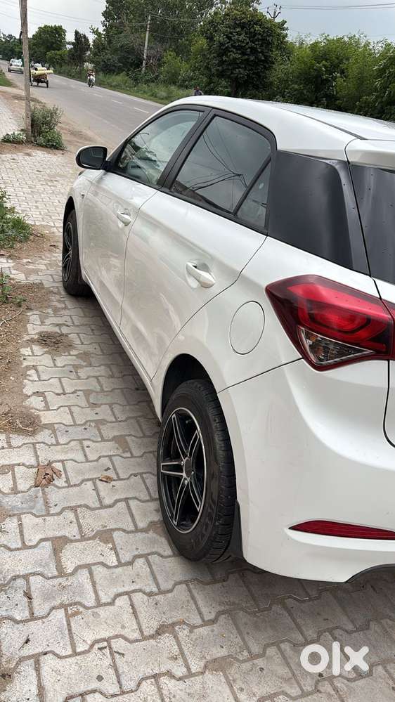 Alloy Wheels 15 Inch New Seat Covers, New Mats