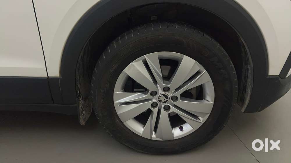 Skoda Kushaq Ambition 1.0l Tsi Mt, 2024, Petrol