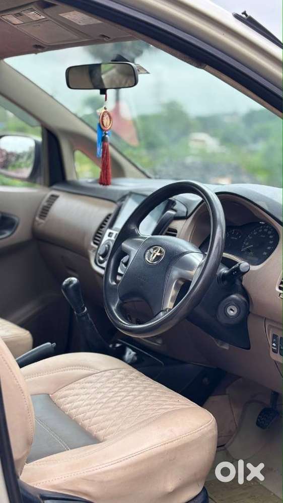 Toyota Innova 2.5 G (diesel) 8 Seater, 2016, Diesel