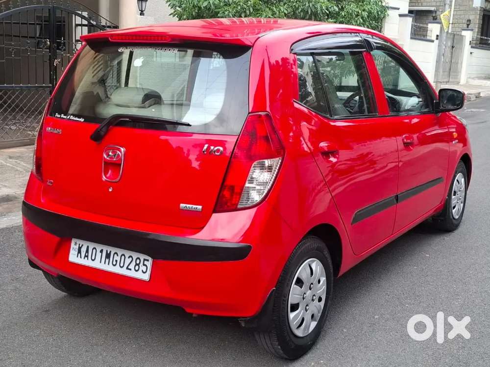 Hyundai I10 With Abs And Airbag 2010 Petrol 53000 Km Driven
