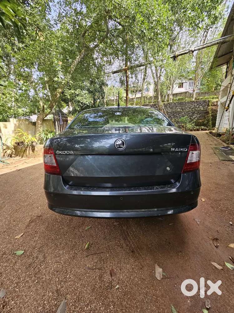 Skoda Rapid 1.5 Tdi At