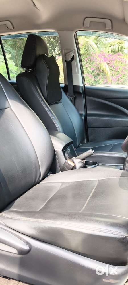 Toyota Innova Crysta 2.4 G Mt 7 Str, 2017, Diesel