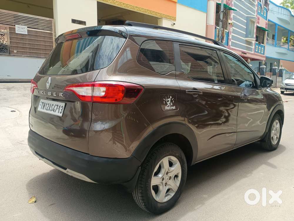 Renault Triber Rxt, 2022, Petrol