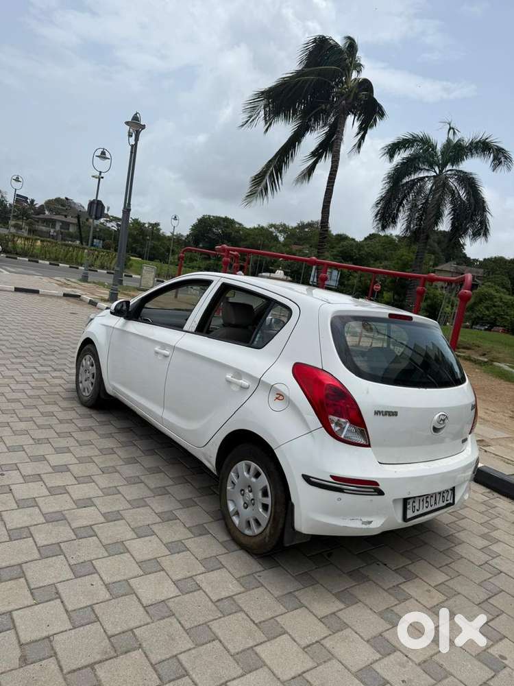 Hyundai I20 Magna Petrol 2012