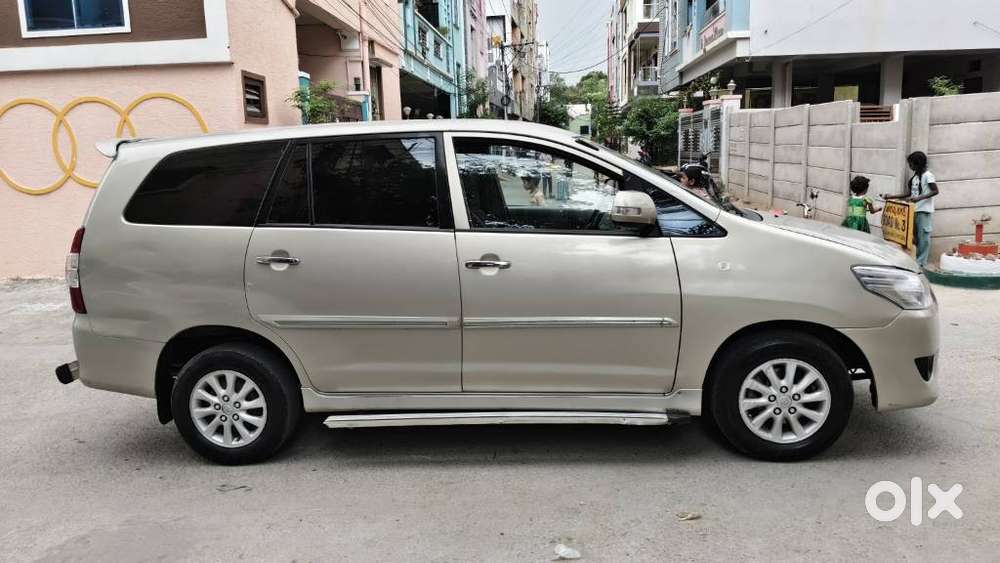 Toyota Innova 2.5 V 7 Str, 2013, Diesel
