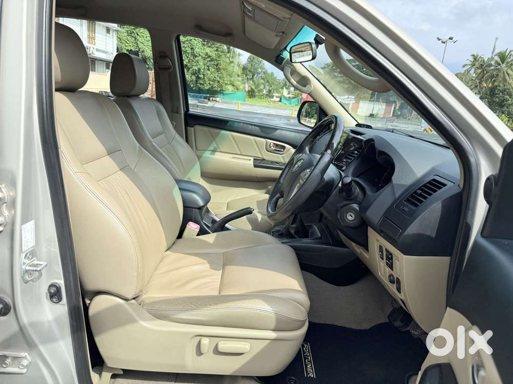 Toyota Fortuner 4x2 Manual, 2015, Diesel