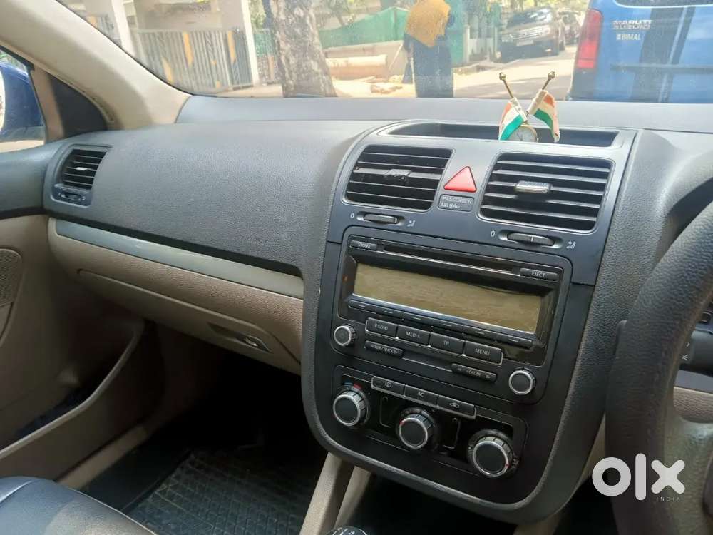 Volkswagen Jetta 2010 Petrol 98000 Km Driven