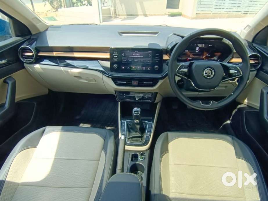 Skoda Slavia 1.0 Tsi Style, 2023, Petrol