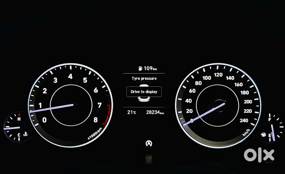 Hyundai Creta Sx Petrol Mt, 2023, Petrol