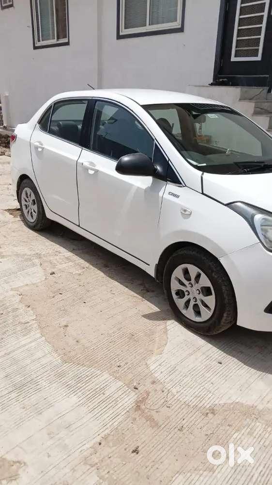 Hyundai Xcent Base 2014