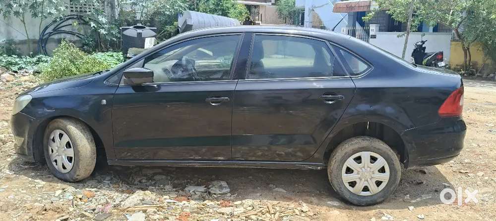 Skoda Rapid 1.0 Tsi 2012