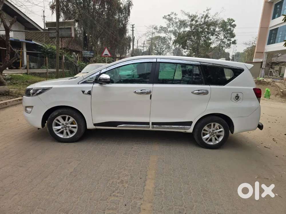 Toyota Innova Crysta