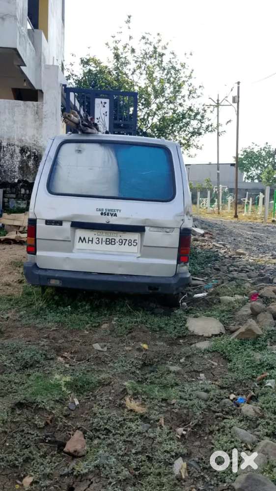 Gadi Chalu Hai Dusri Gadi Kharide The To Khadi Thi