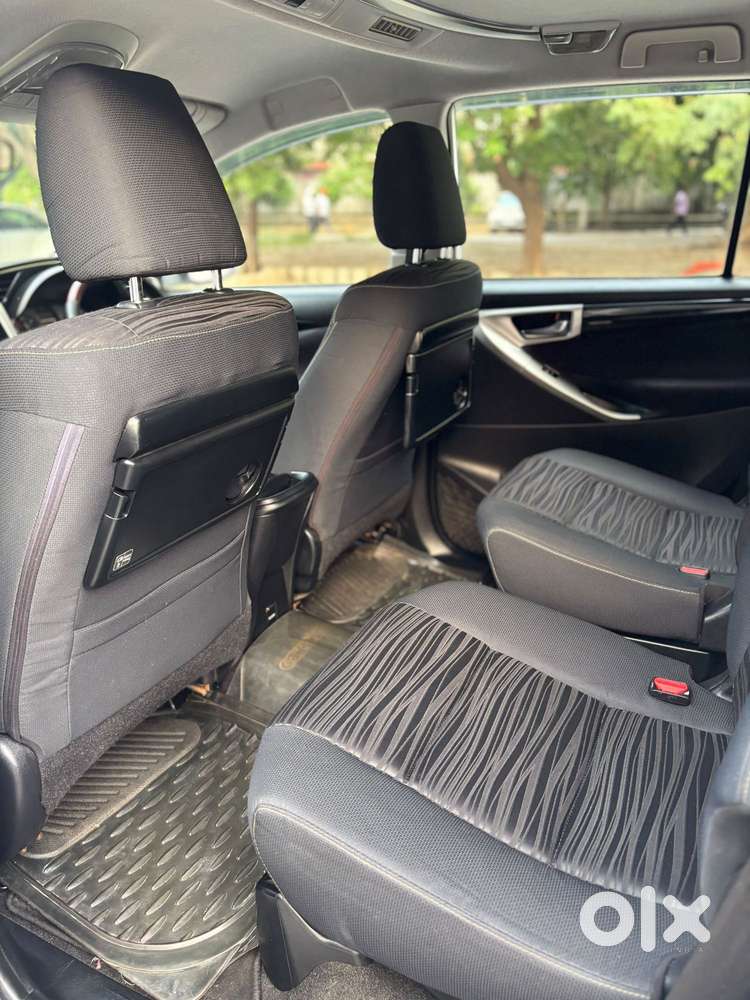 Toyota Innova Crysta 2.4 Vx Mt, 2016, Diesel