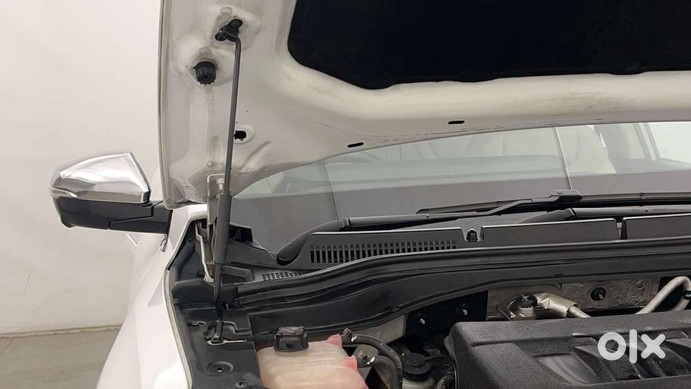 Mahindra Xuv700 2.2 Ax 7 Diesel At Luxury Pack Str, 2022, Diesel