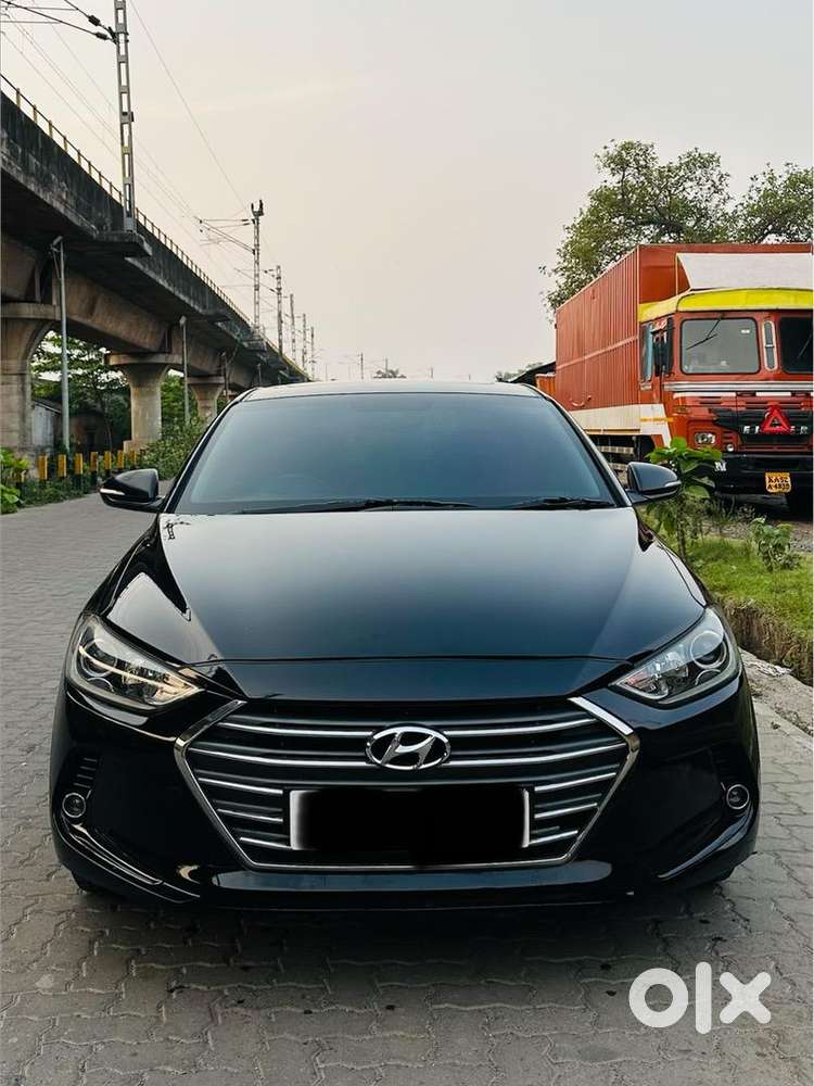 Hyundai Elantra 2.0 Sx Option Petrol Automatic Sunroof