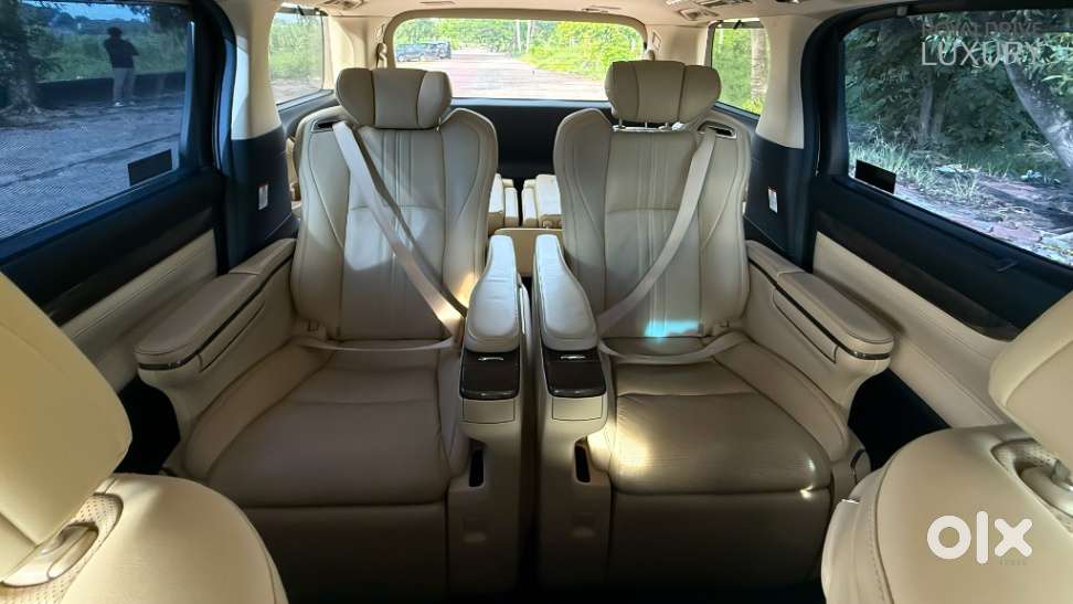 Toyota Vellfire, 2021, Petrol