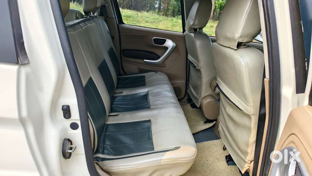 Mahindra Tuv 300 T8, 2016, Diesel