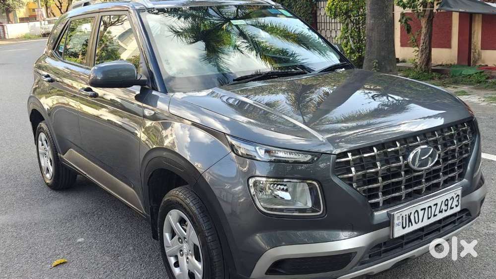 Hyundai Venue 1.2 S (o), 2021, Petrol