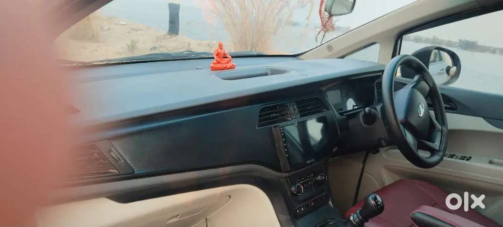 Mahindra Marazzo Diesel 2019