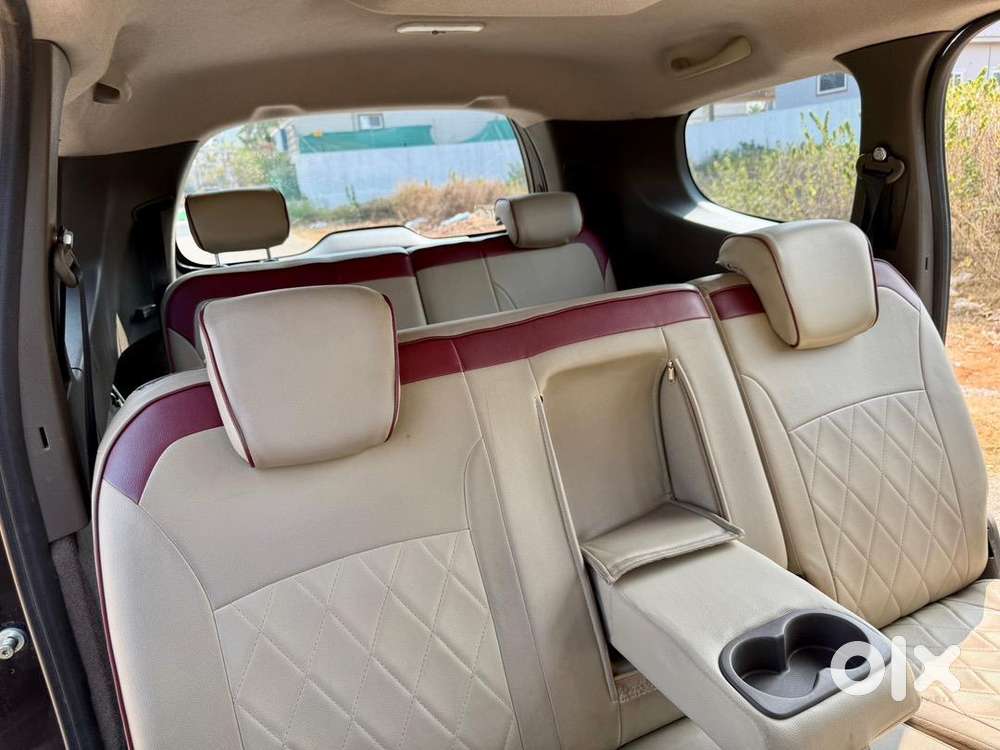 Renault Lodgy 7+ Eight Seater