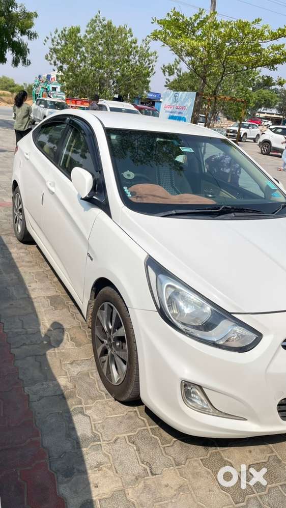 Hyundai Fluidic Verna Diesel Manual 2014