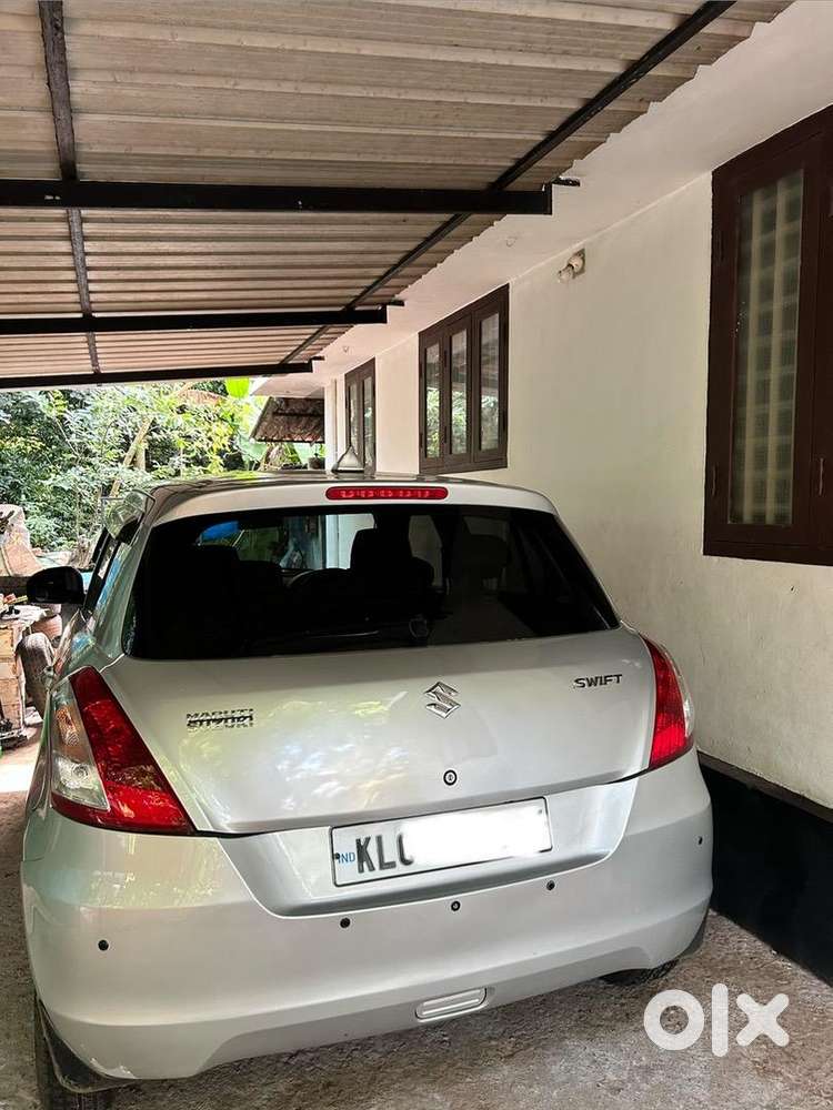 Maruti Suzuki Swift 2015 Petrol 117000 Km Driven