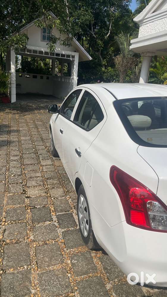 Nissan Sunny Petrol 2013