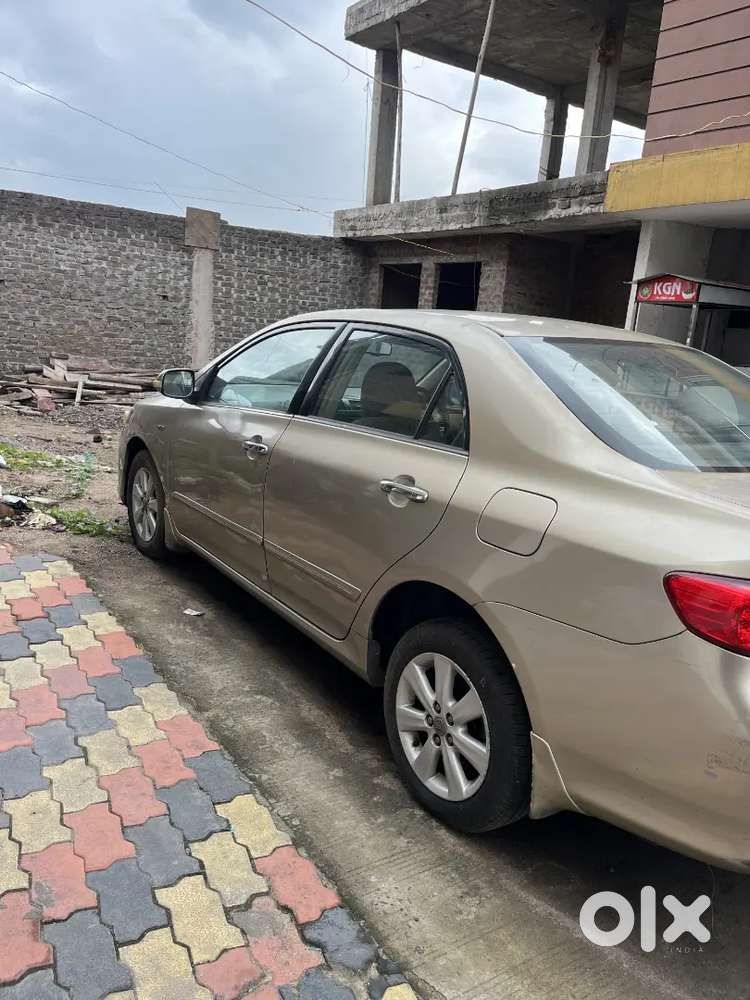 Toyota Corolla Altis 2010