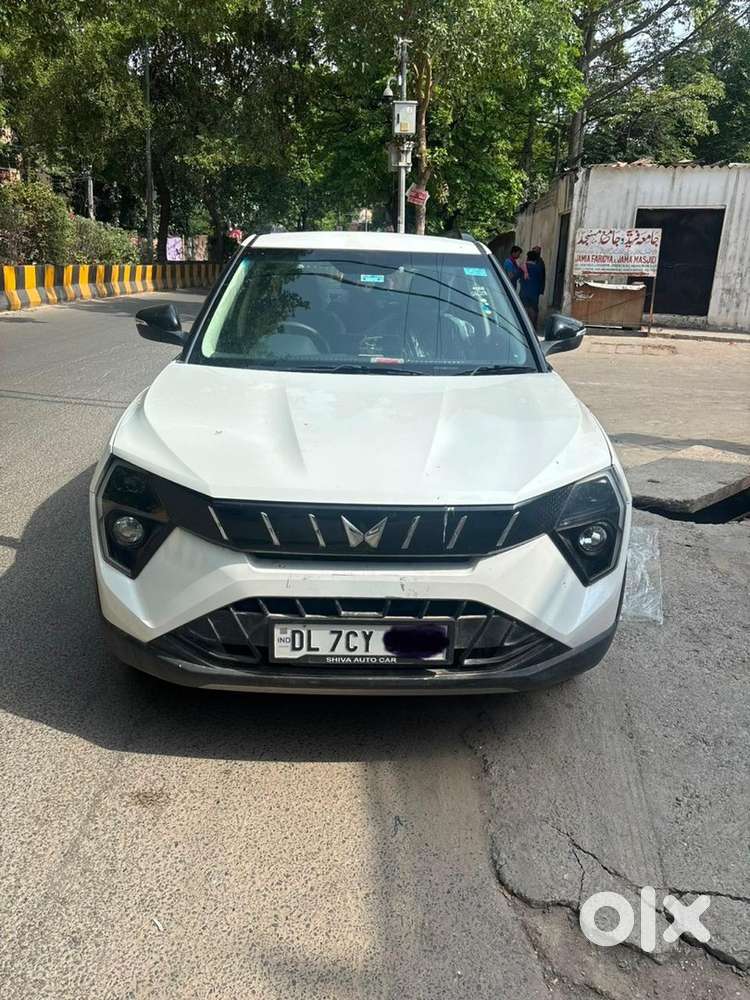 Mahindra Xuv 3xo 2025